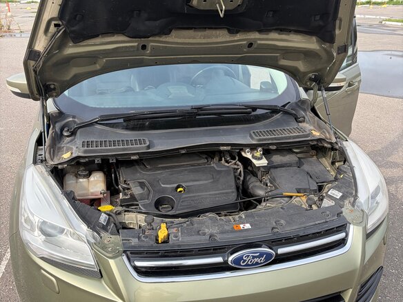 2014 Ford Kuga II, серый - вид 2
