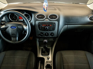 2011 Ford Focus II Рестайлинг, белый, 610000 рублей, вид 5