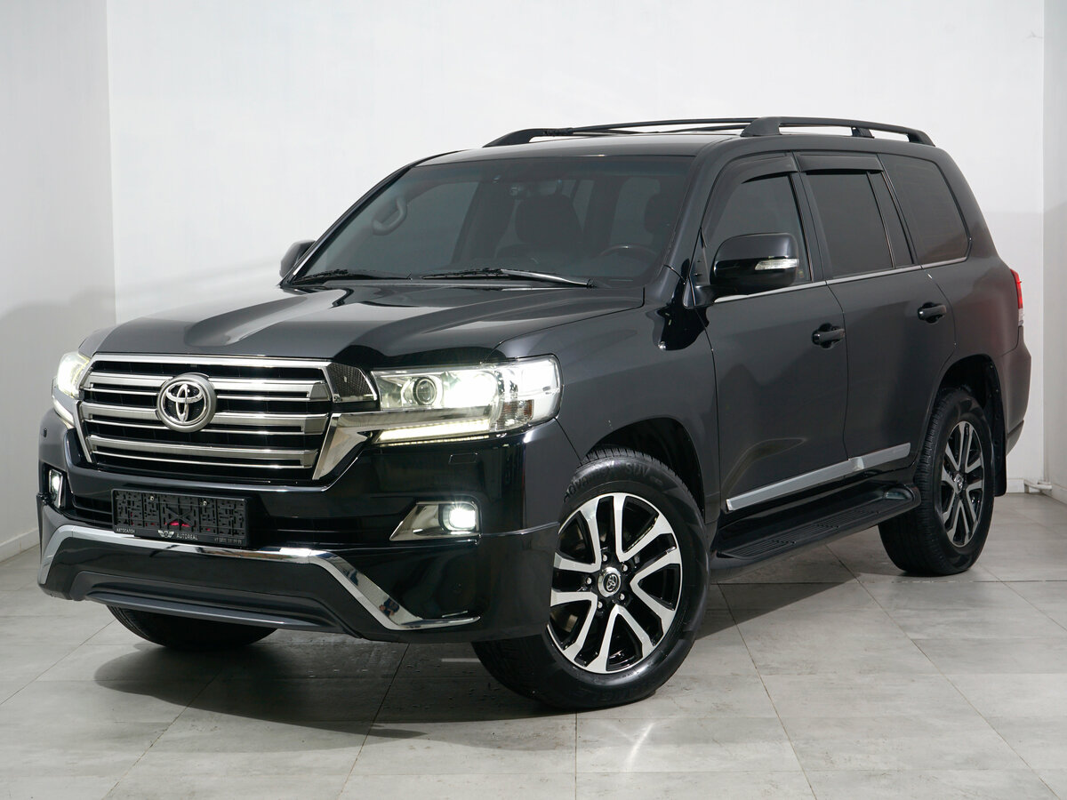 Открыть фотографии: Toyota Land Cruiser 200 Series Рестайлинг 2