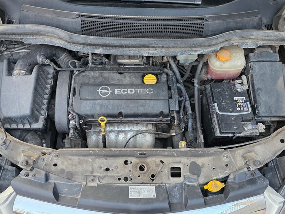 2011 Opel Zafira B Рестайлинг, бежевый, 645000 рублей - вид 26
