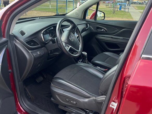 2021 Buick Encore I Рестайлинг, красный, 1290000 рублей - вид 12