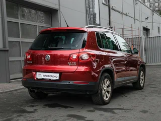 2011 Volkswagen Tiguan I, красный, 878000 рублей, вид 4