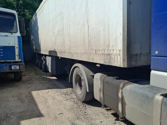 2000 DAF 95XF, синий, 1200000 рублей - вид 13