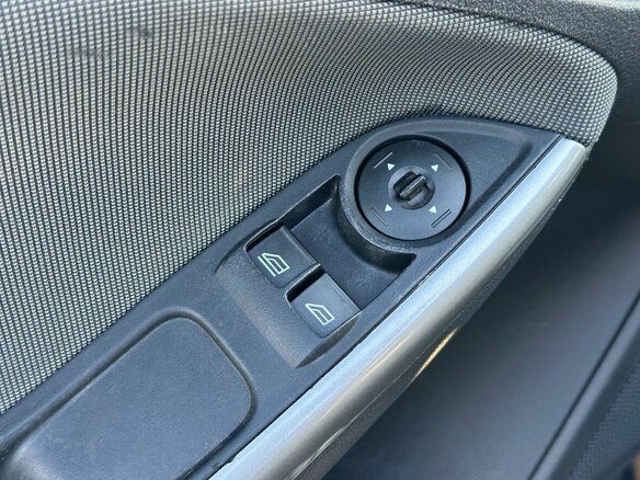 2011 Ford Focus III, чёрный, 719000 рублей - вид 15