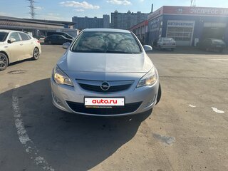 2011 Opel Astra J, серебристый, 830000 рублей, вид 3