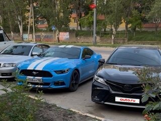 2016 Ford Mustang VI, голубой, 3000000 рублей, вид 2