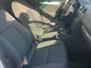 2011 Volkswagen Golf VI, белый, 1150000 рублей, вид 5