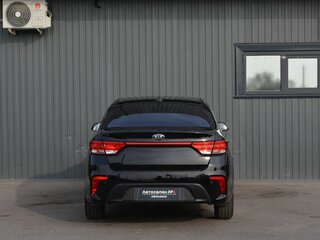 2018 Kia Rio IV, чёрный, 739999 рублей, вид 5
