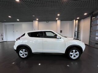 2018 Nissan Juke I Рестайлинг, белый, 1571000 рублей, вид 2