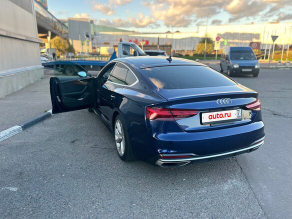 2020 Audi A5 Sportback 45 TFSI II (F5) Рестайлинг, синий, 3990000 рублей - вид 2