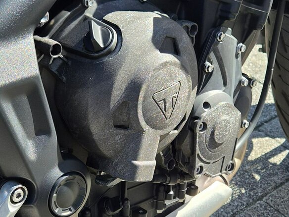 2021 Triumph Trident 660, серый, 820000 рублей - вид 19
