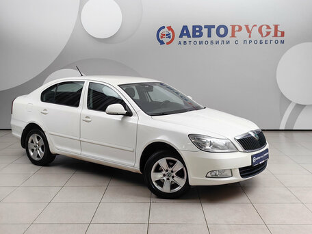 2011 Skoda Octavia II (A5) Рестайлинг, белый, 918000 рублей, вид 1