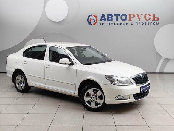 2011 Skoda Octavia II (A5) Рестайлинг, белый