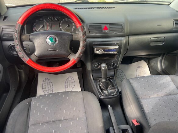 2008 Skoda Octavia I (A4) Рестайлинг, красный, 322000 рублей - вид 6