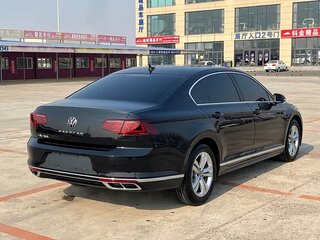 2022 Volkswagen Magotan B8 Рестайлинг, чёрный, 1740007 рублей, вид 4