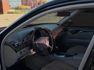 2004 Mercedes-Benz E-Класс 320 III (W211, S211), чёрный, 950000 рублей, вид 4