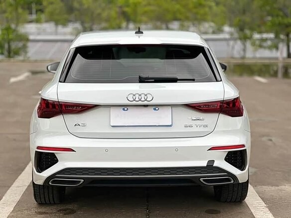2022 Audi A3 Sportback 35 TFSI IV (8Y), белый, 2200000 рублей - вид 5