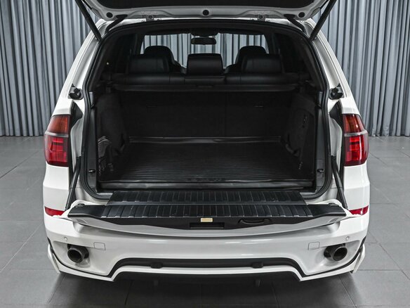 2011 BMW X5 30d II (E70) Рестайлинг, белый, 2290000 рублей - вид 22