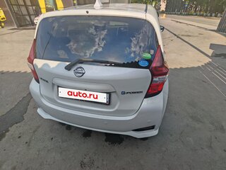 2019 Nissan Note e-Power II Рестайлинг, белый, 1200000 рублей, вид 4