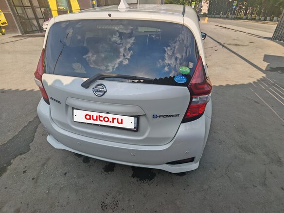 2019 Nissan Note e-Power II Рестайлинг, белый, 1200000 рублей - вид 3