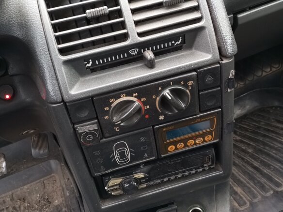 2005 Lada (ВАЗ) 2111, зелёный, 170000 рублей - вид 11