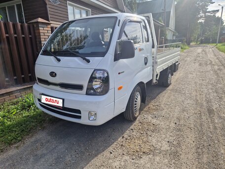 2022 Kia Bongo, белый, 3600000 рублей, вид 1
