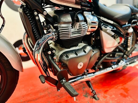 2026 Royal Enfield Super Meteor, серебристый, 773000 рублей - вид 13