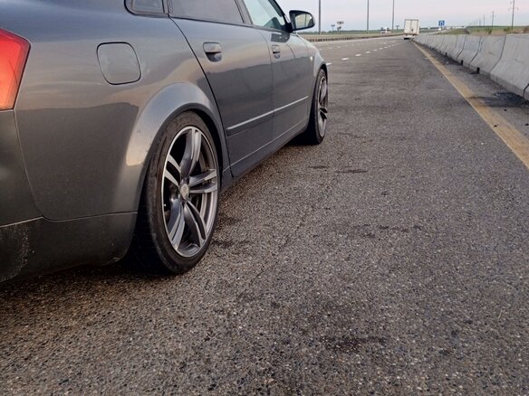 2001 Audi A4 II (B6), серый, 599000 рублей - вид 1
