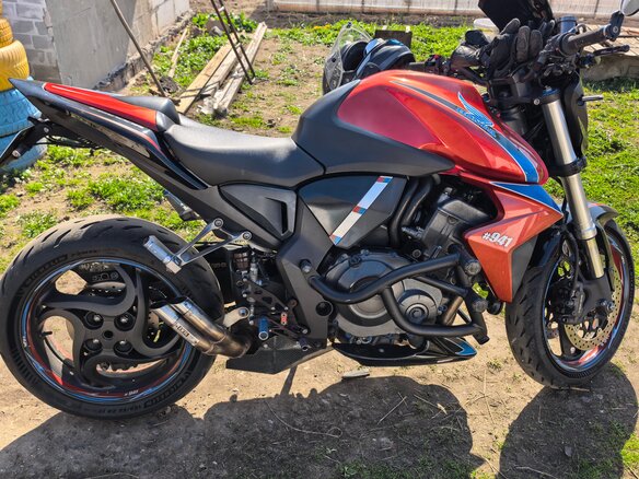 2011 Honda CB 1000, красный, 650000 рублей - вид 1
