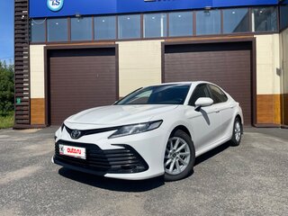 2021 Toyota Camry VIII (XV70) Рестайлинг, белый, 2600000 рублей, вид 1