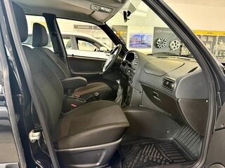 2026 Lada (ВАЗ) Niva Travel I Рестайлинг, чёрный, 1598000 рублей, вид 5