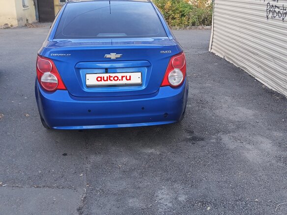 2013 Chevrolet Aveo II, синий, 600000 рублей - вид 3