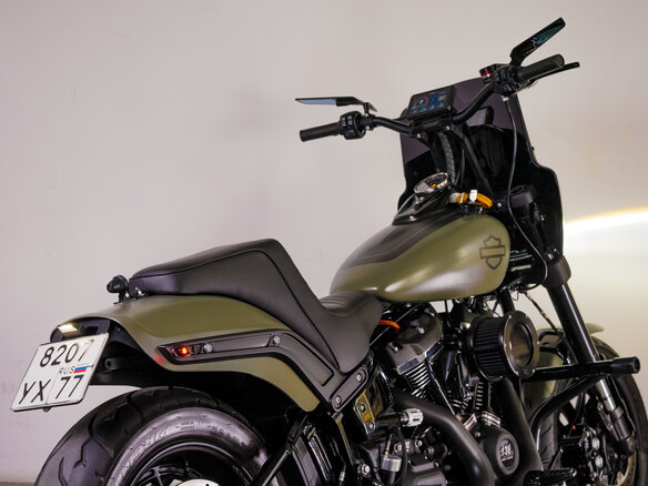 2021 Harley-Davidson Fat Bob, зелёный - вид 18