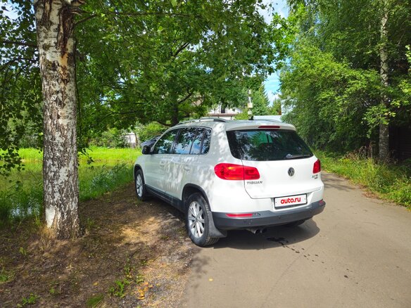 2013 Volkswagen Tiguan I Рестайлинг, белый, 1520000 рублей - вид 4