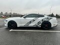 2022 Ford Mustang VI Рестайлинг, белый, 3250000 рублей - вид 4