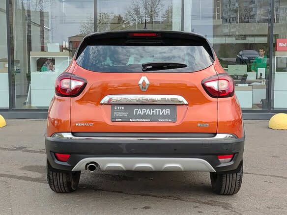2017 Renault Kaptur I, оранжевый, 1475000 рублей - вид 5