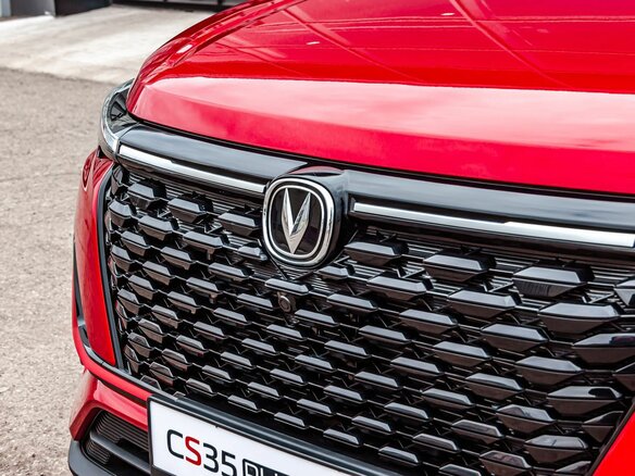 2024 Changan CS35 Plus I Рестайлинг, красный - вид 24