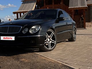 2005 Mercedes-Benz E-Класс 200 III (W211, S211), чёрный, 850000 рублей, вид 1