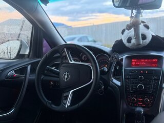 2011 Opel Astra J, белый, 555000 рублей, вид 5