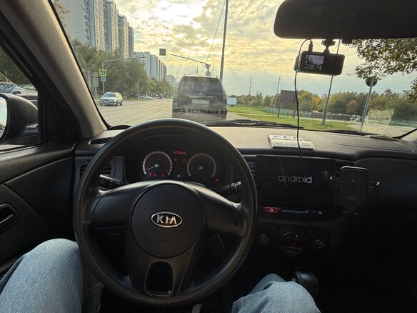2010 Kia Rio II Рестайлинг, чёрный, 620000 рублей - вид 10