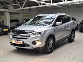 2018 Ford Kuga II Рестайлинг, серебристый, 1800000 рублей, вид 3