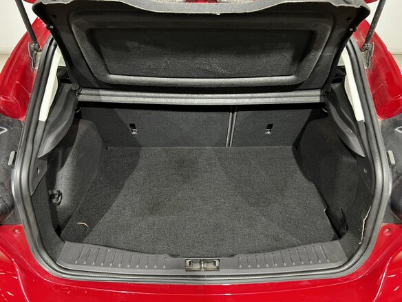 2012 Ford Focus III, красный, 677000 рублей - вид 19