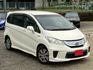 2016 Honda Freed I Рестайлинг 2, серебристый, 873000 рублей, вид 1