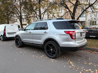 2011 Ford Explorer V, серебристый, 1700000 рублей, вид 3