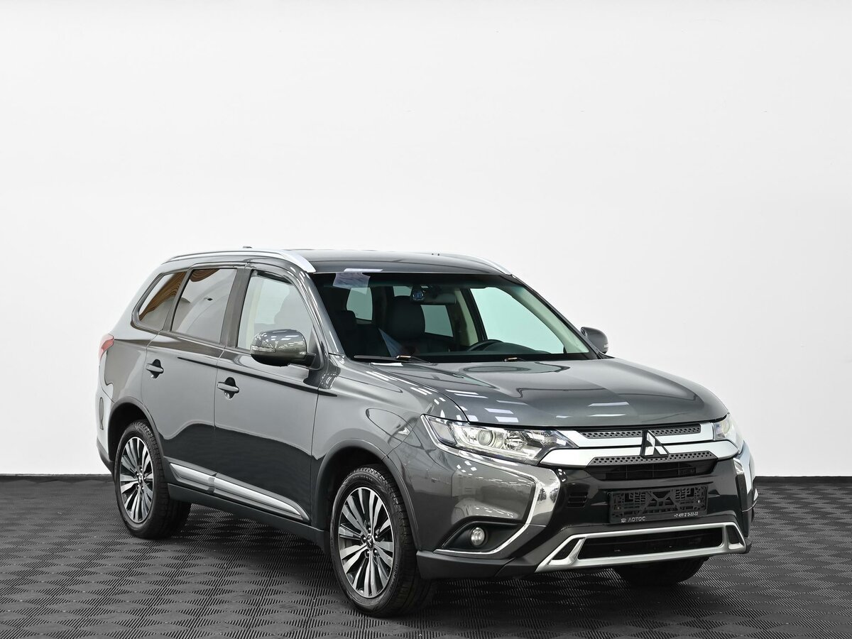 Открыть фотографии: Mitsubishi Outlander III Рестайлинг 3