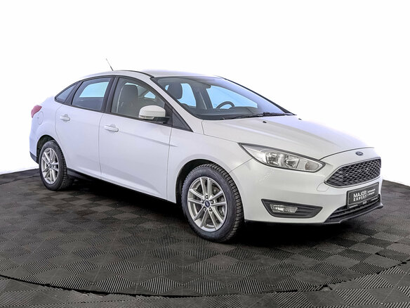 2018 Ford Focus III Рестайлинг, белый - вид 2