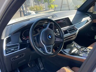 2019 BMW X7 M50d I (G07), белый, 8000000 рублей, вид 5