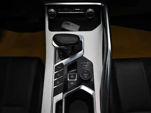 2022 Geely Coolray I, белый, 1530000 рублей - вид 26