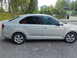 2015 Skoda Rapid I, серебристый, 800000 рублей, вид 2