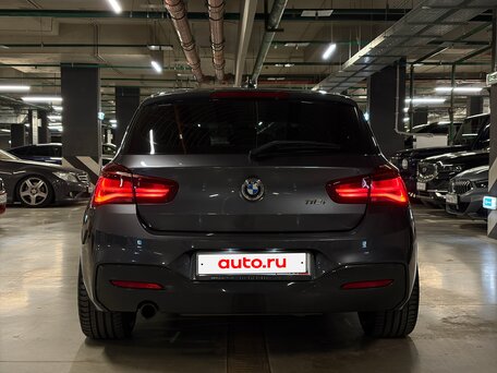 2018 BMW 1 серии 118i II (F20/F21) Рестайлинг 2, серый, 2099000 рублей, вид 5